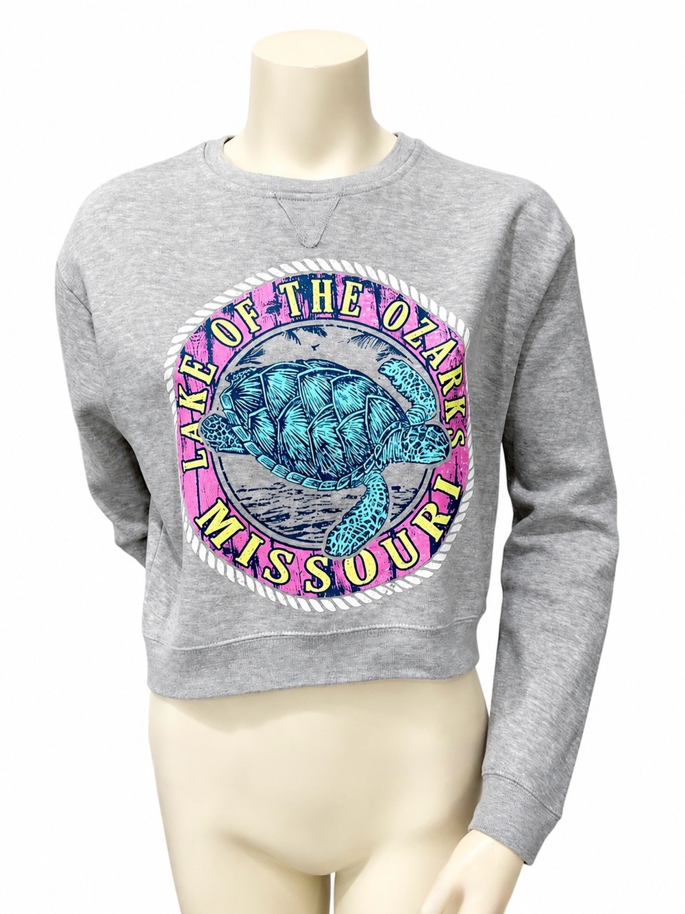 Exist Lake of the Ozarks Missouri Turtle Cropped Graphic Sweatshirt Size M